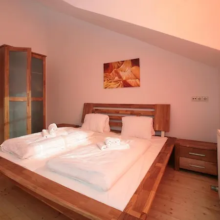 Apartment Mozart *