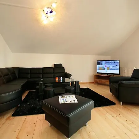 Mozart Διαμέρισμα